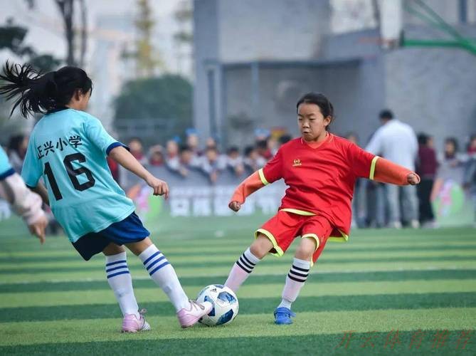 开云体育平台:2023亚足联女足日丨小小梦想绿茵绽放 开云体育平台:2023亚足联女足日丨小小梦想绿茵绽放